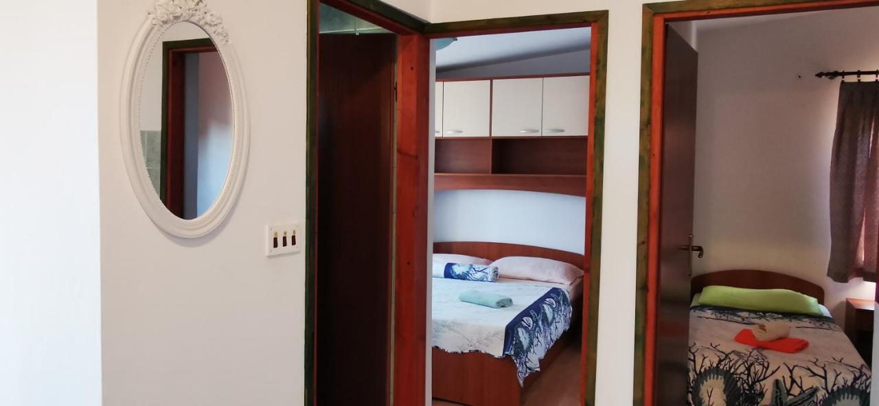 Apartmani Marija Kolan Buitenkant foto