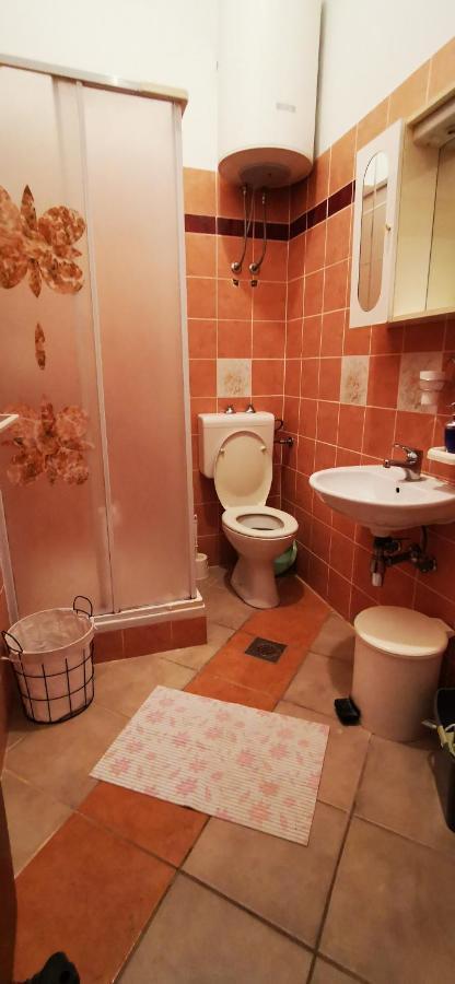 Apartmani Marija Kolan Buitenkant foto