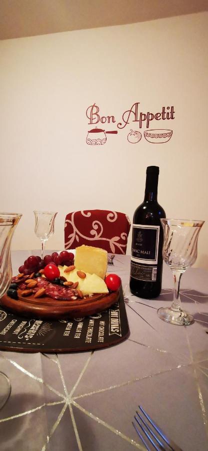 Apartmani Marija Kolan Buitenkant foto