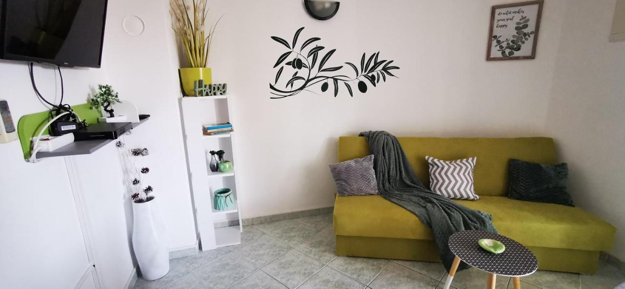 Apartmani Marija Kolan Buitenkant foto