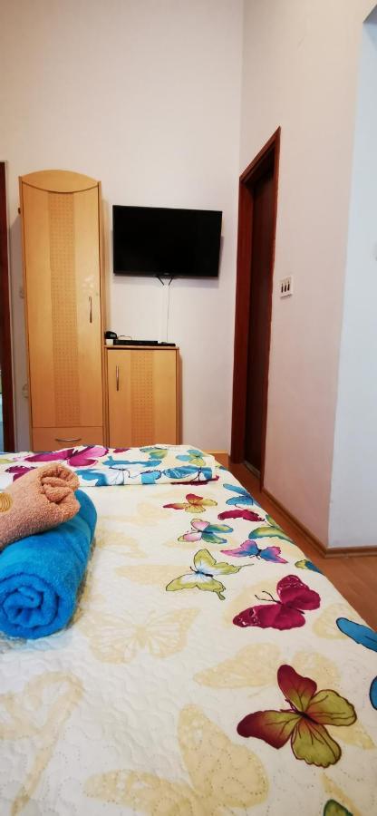 Apartmani Marija Kolan Buitenkant foto