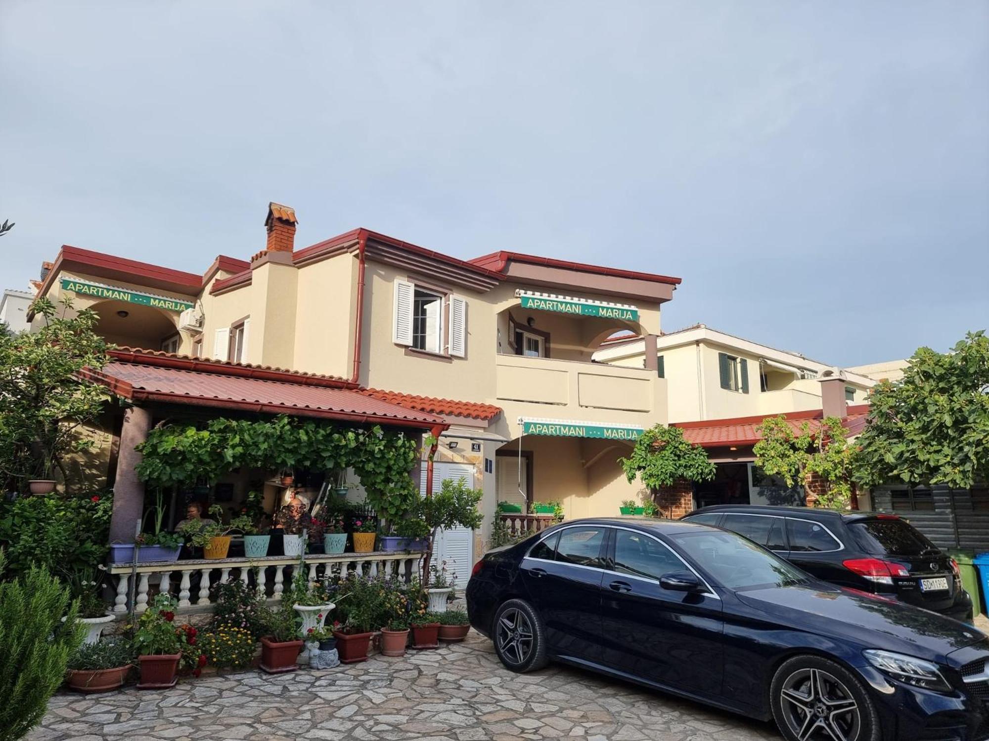 Apartmani Marija Kolan Buitenkant foto